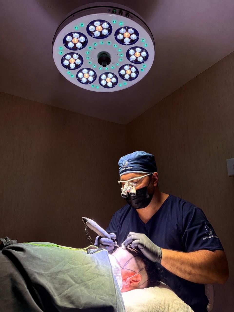 Dr. Federico Ilarregui — cirujano capilar